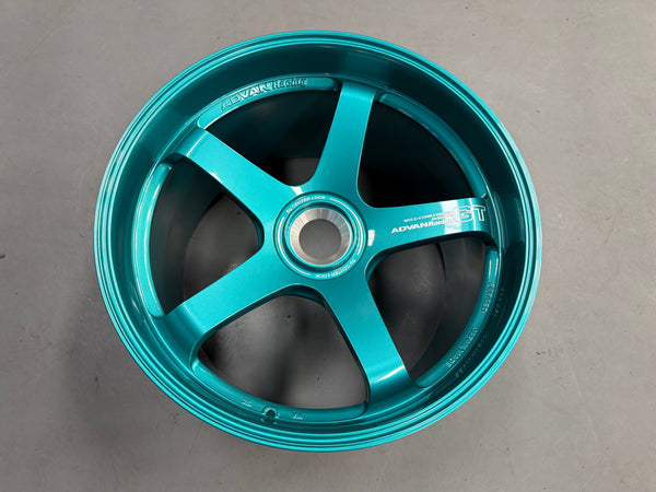 New 20x10 ET45 21x13 ET31 Advan Racing GT Porsche 992 GT3 RS 1X130 Turquoise Blue