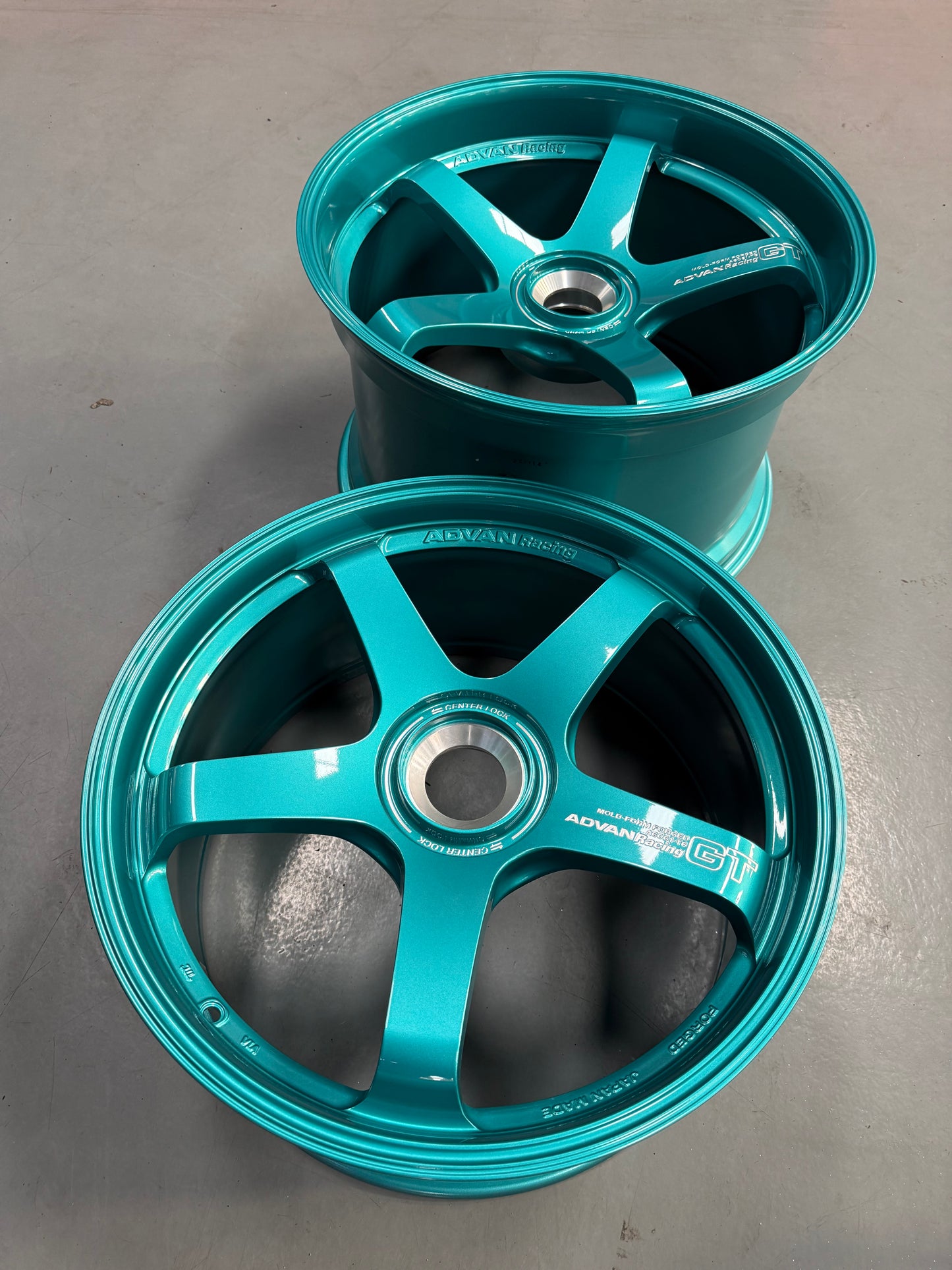 New 20x10 ET45 21x13 ET31 Advan Racing GT Porsche 992 GT3 RS 1X130 Turquoise Blue