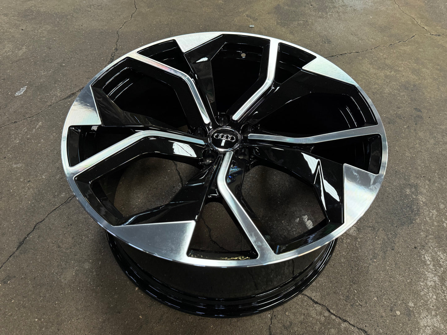 New 22x10 ET28 Overdrive Forged AUDI RS Q8 Rim (4 wheel) Black 5x112