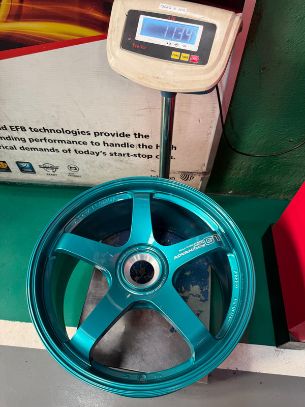 New 20x10 ET45 21x13 ET31 Advan Racing GT Porsche 992 GT3 RS 1X130 Turquoise Blue