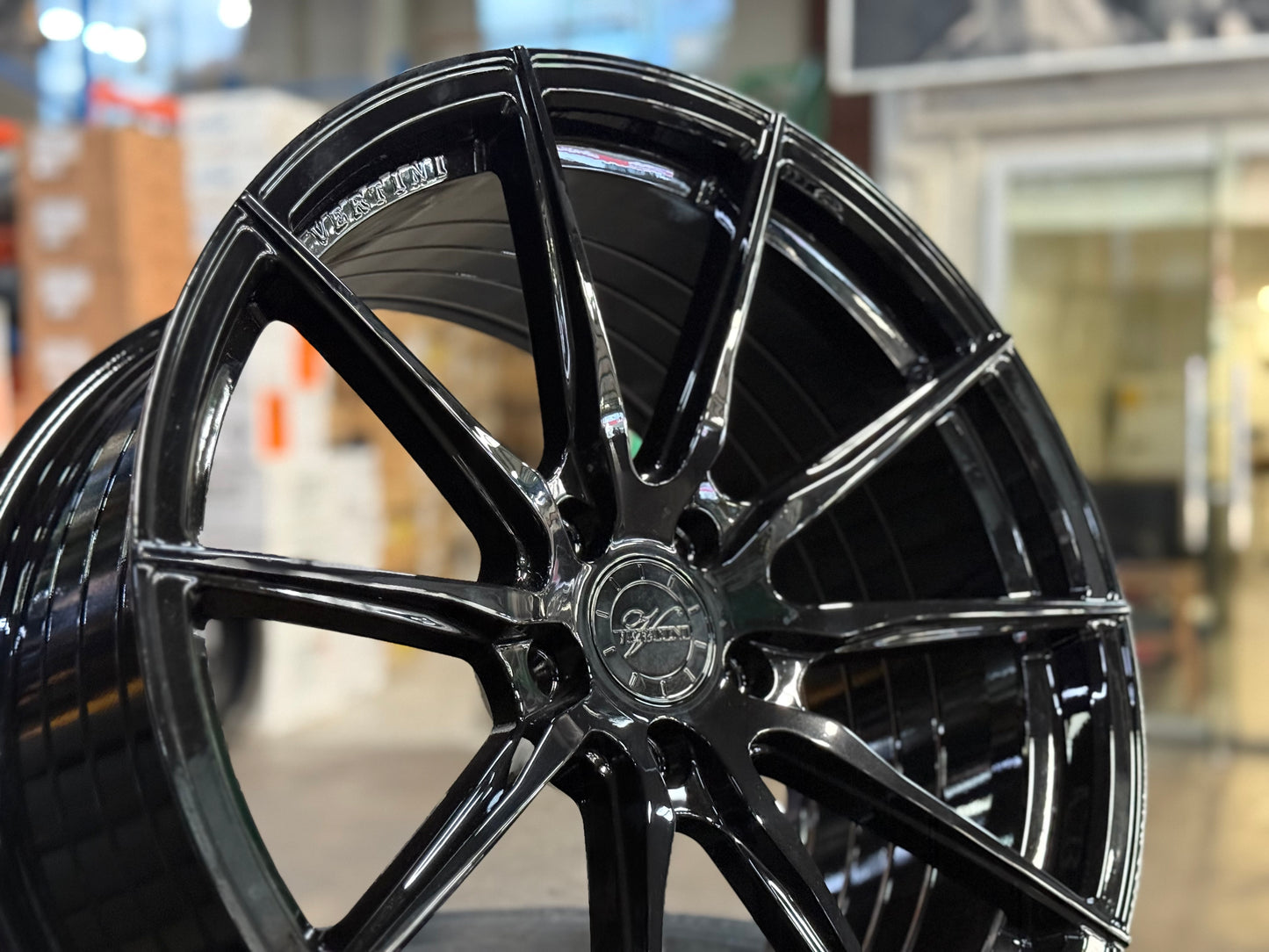 New 19x8.5 ET30 19x9.5 ET37 Vertini RFS1.1 (4 wheels) Black 5X114.3