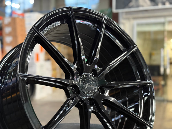 New 19x8.5 ET30 19x9.5 ET37 Vertini RFS1.1 (4 wheels) Black 5X112