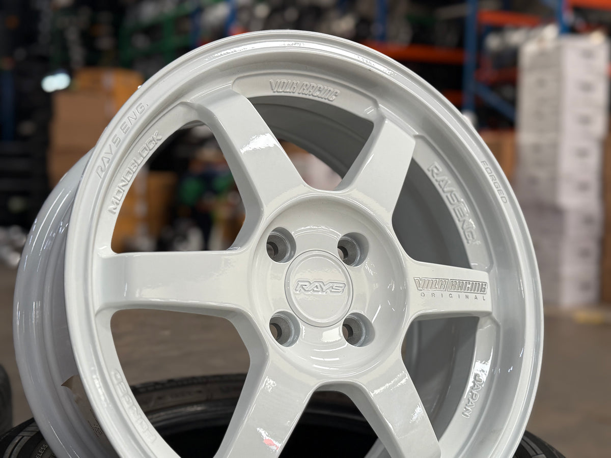New 16X7 ET40 AOW TE37 Rim (4 wheel) Gloss White 4X100
