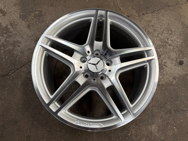 Used Original 18x8 ET50 18x8.5 ET54 Mercedes W204 AMG 5x112 Silver (4 Wheels) Rim
