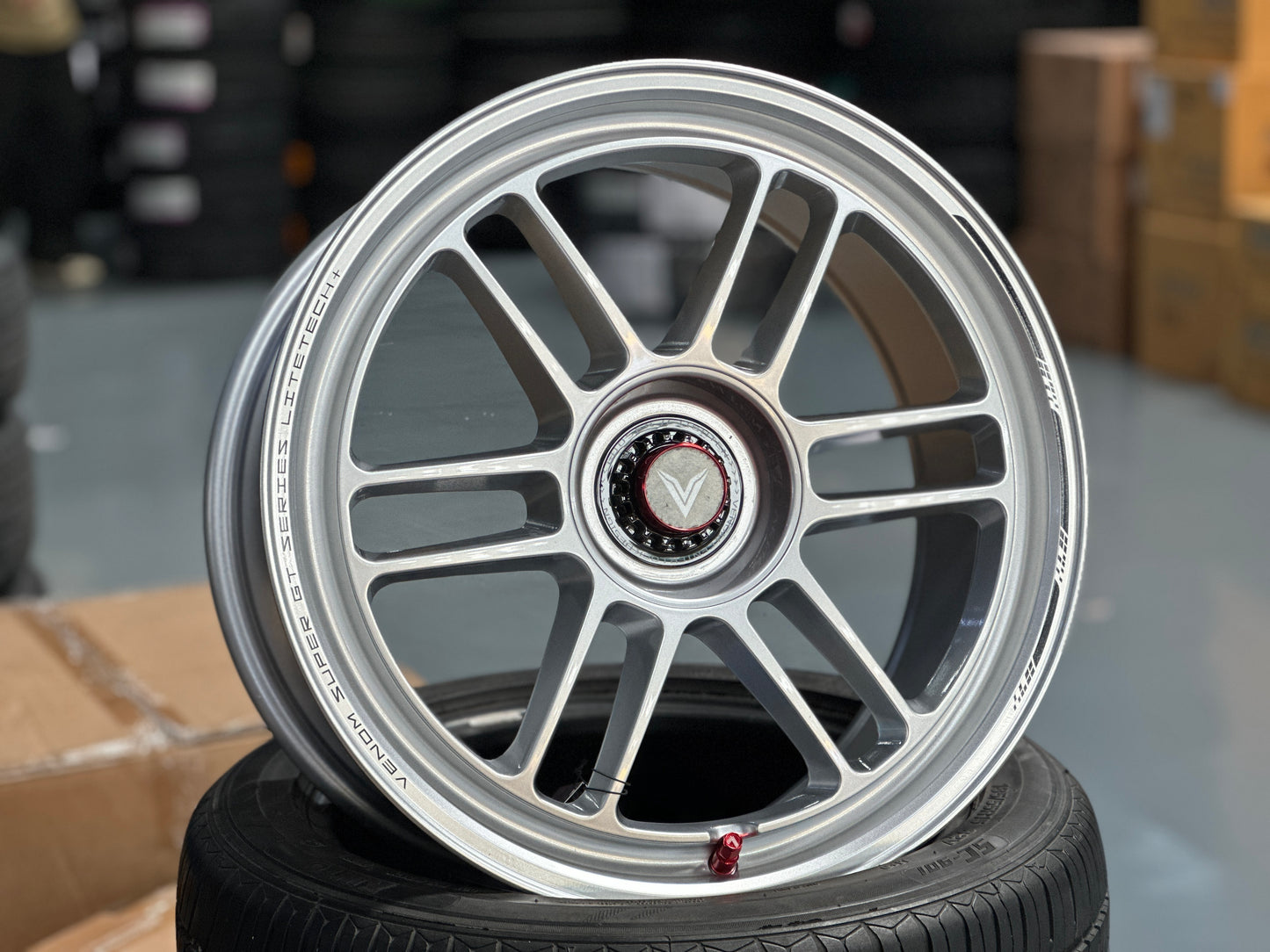 NEW 18X8.5 ET35 Lenso Venom VNR Flow Formed Rim Black & Pad Red 5X114.3