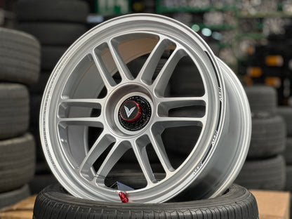 NEW 18X8.5 ET35 Lenso Venom VNR Flow Formed Rim Silver & Pad Gray 5X114.3