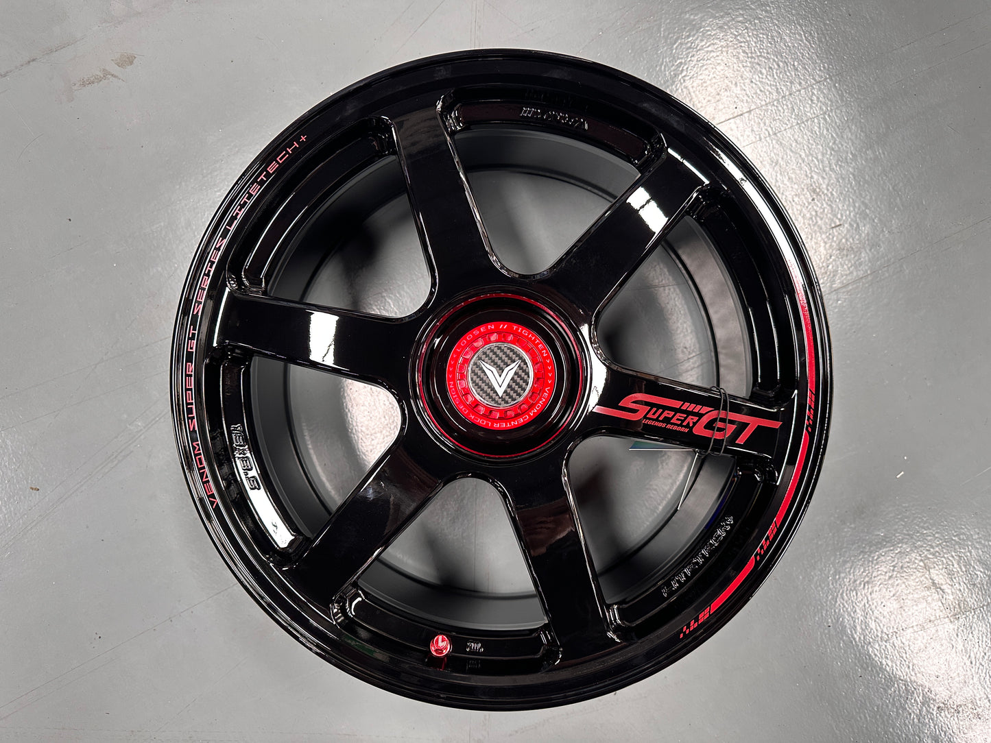 NEW 18X8.5 ET35 Lenso Venom VNT Flow Formed Rim Black & Pad Red 5X114.3
