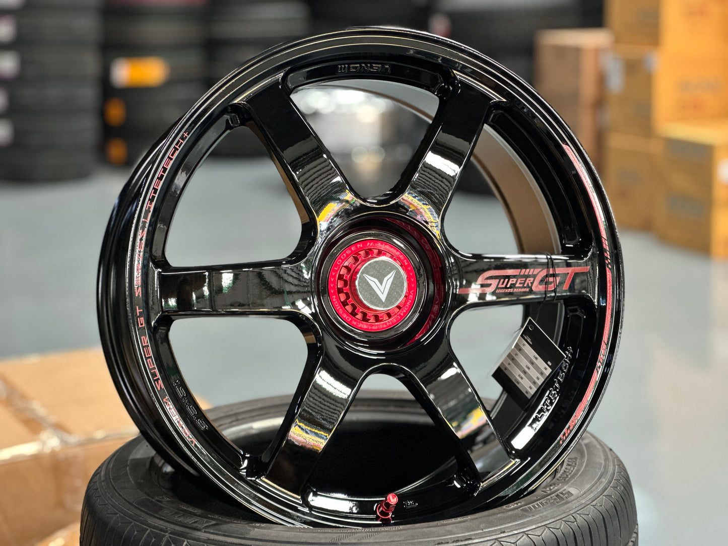 NEW 18X8.5 ET35 Lenso Venom VNT Flow Formed Rim Black & Pad Red 5X114.3