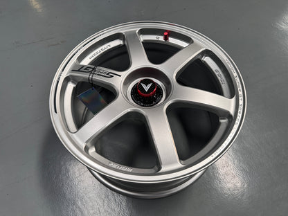 NEW 18X8.5 ET35 Lenso Venom VNT Flow Formed Rim Silver & Pad Gray 5X114.3
