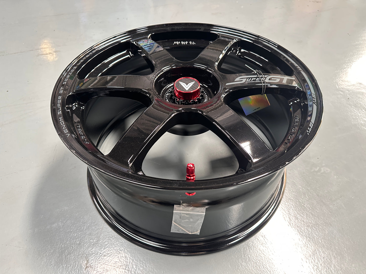 NEW 18X8.5 ET35 Lenso Venom VNT Flow Formed Rim Black & Pad Gray 5X114.3