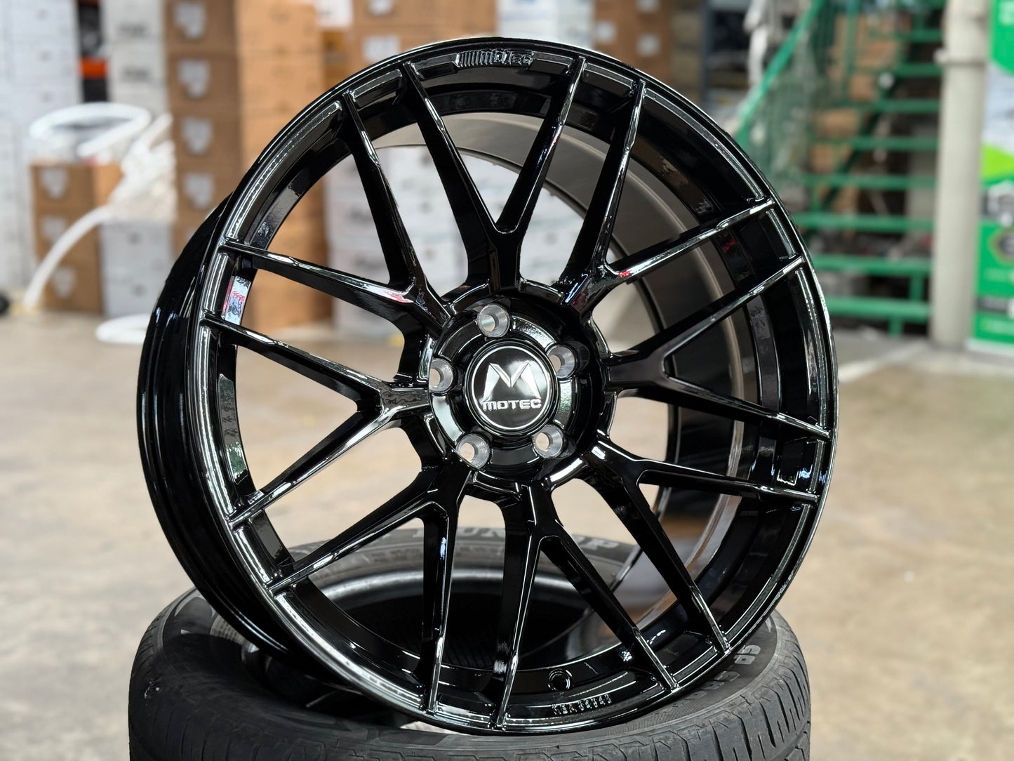 [Bundle] New 19x9.5 ET35 Motec MCR3 5x112 BMW G20 G30 Front BLACK REAR