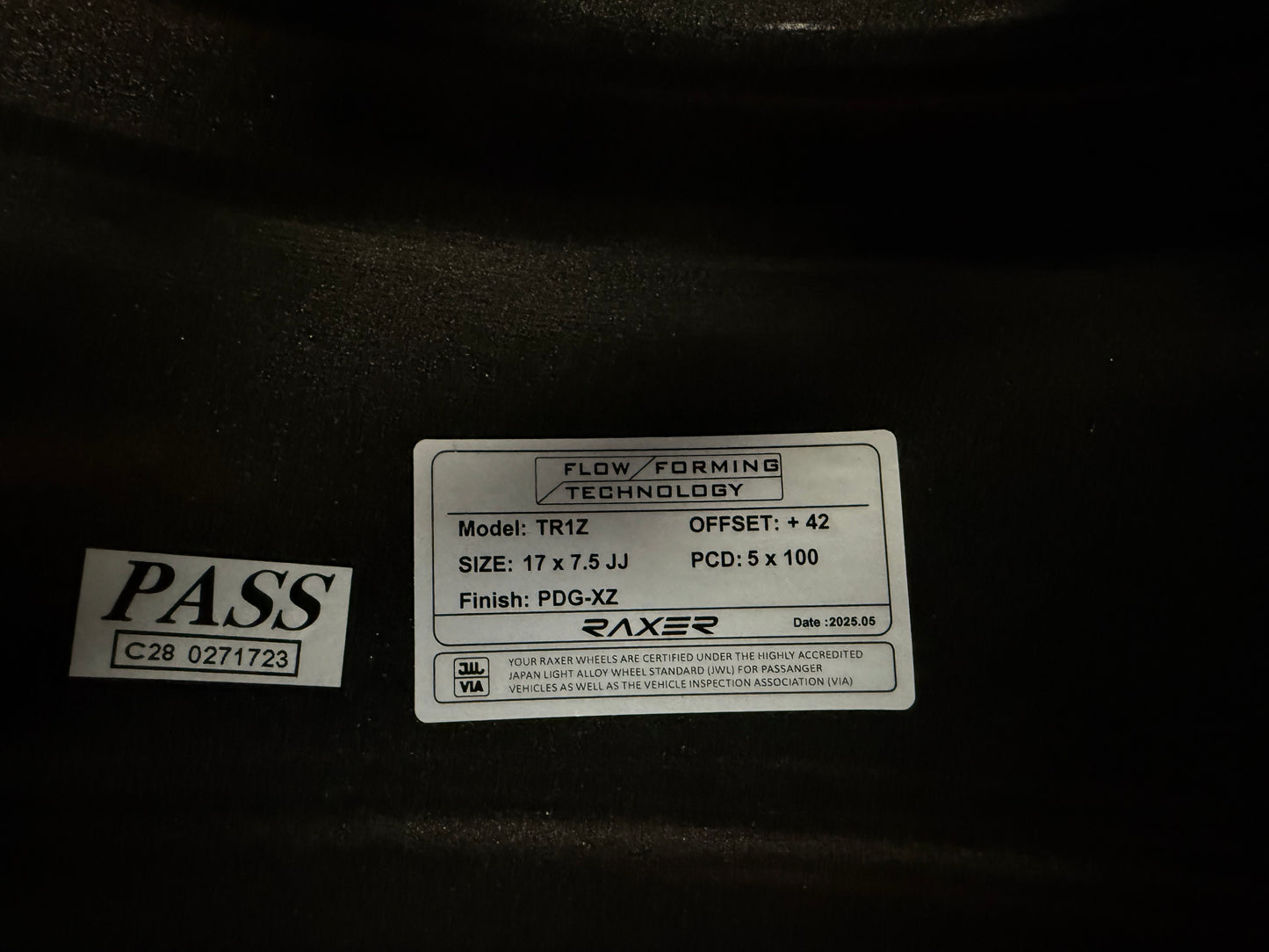 New 17x7.5 ET42 Raxer TR1Z Rim (4 wheel) DGM 5x100