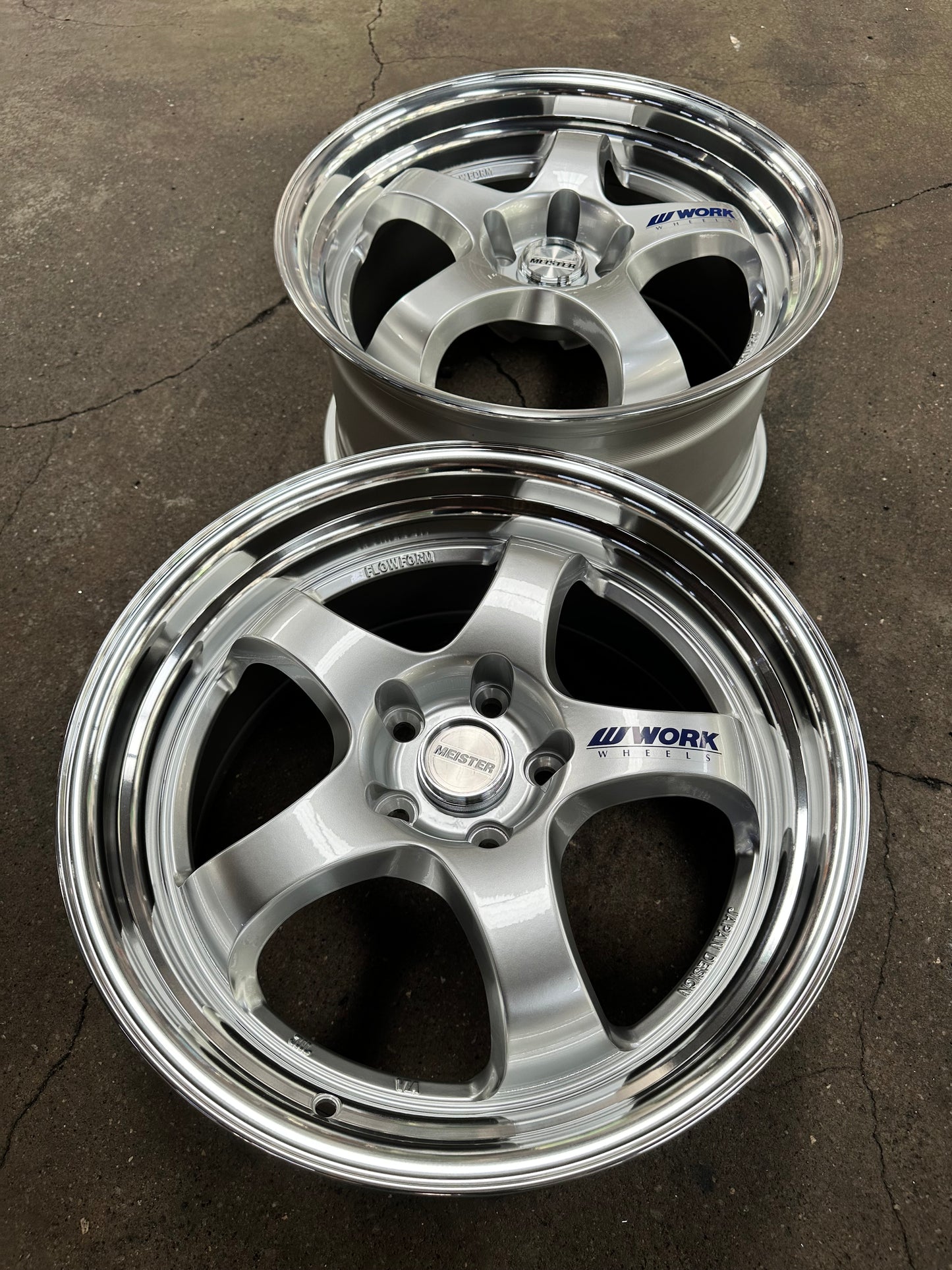 New 18x8.5 ET35 18x9.5 ET40 AOW S1R (4 wheels) Silver 5X114.3