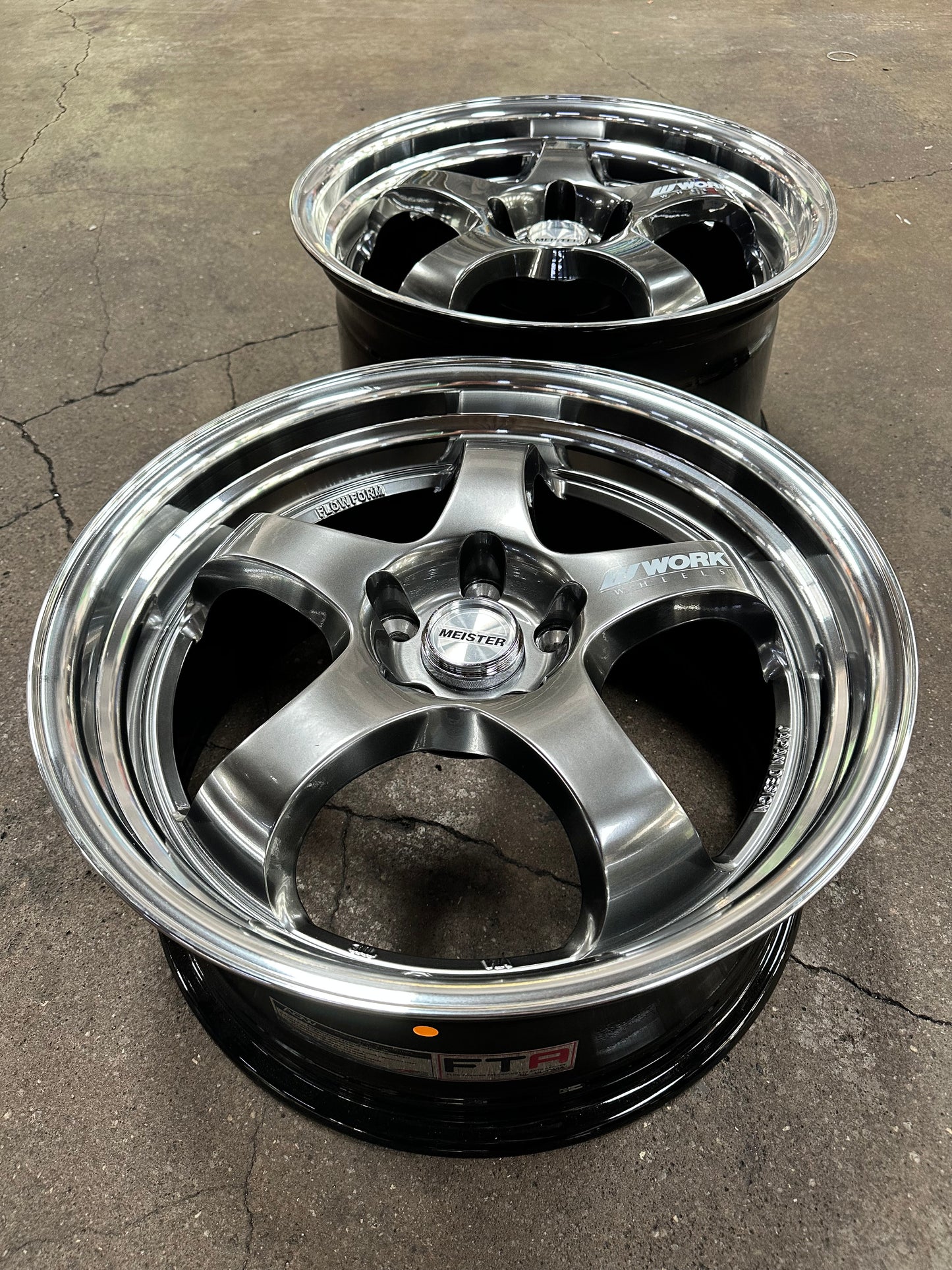 New 18x8.5 ET35 18x9.5 ET40 AOW S1R (4 wheels) Hyper Black 5X112