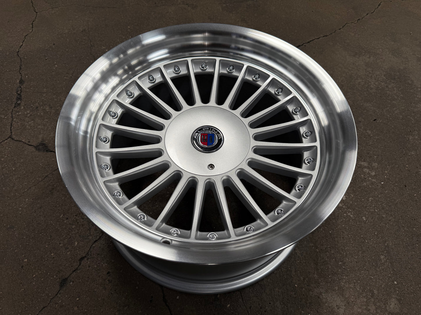 New 17X8 ET20 17X9 ET15 PCD 4X114.3 Alpina (4 wheel)