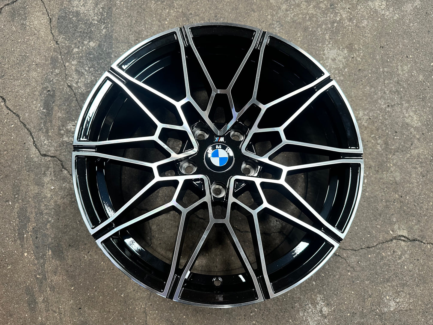 New 18X8J ET32 18X9J ET37 BMW Style 826M (4 wheels) Black Polished 5X120