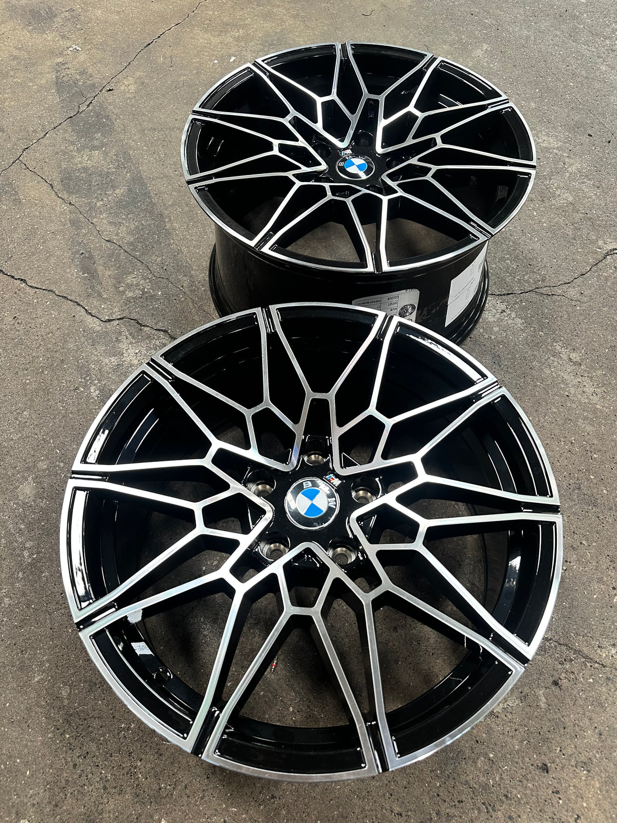 New 18X8J ET32 18X9J ET37 BMW Style 826M (4 wheels) Black Polished 5X120