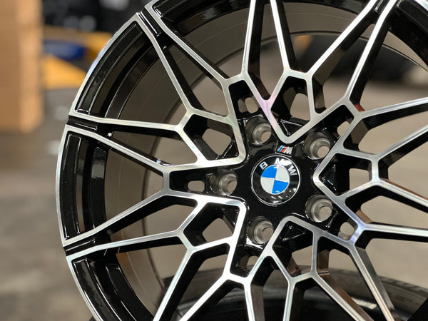 New 18X8J ET32 18X9J ET37 BMW Style 826M (4 wheels) Black Polished 5X120