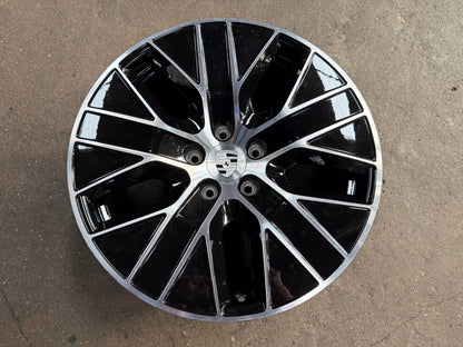 Used Original 20 inch Porsche Macan EV 5x130 (4 pcs)