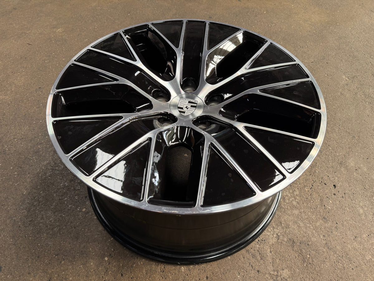 Used Original 20 inch Porsche Macan EV 5x130 (4 pcs)