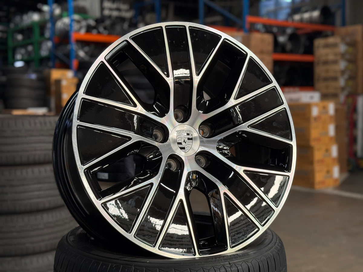 Used Original 20 inch Porsche Macan EV 5x130 (4 pcs)