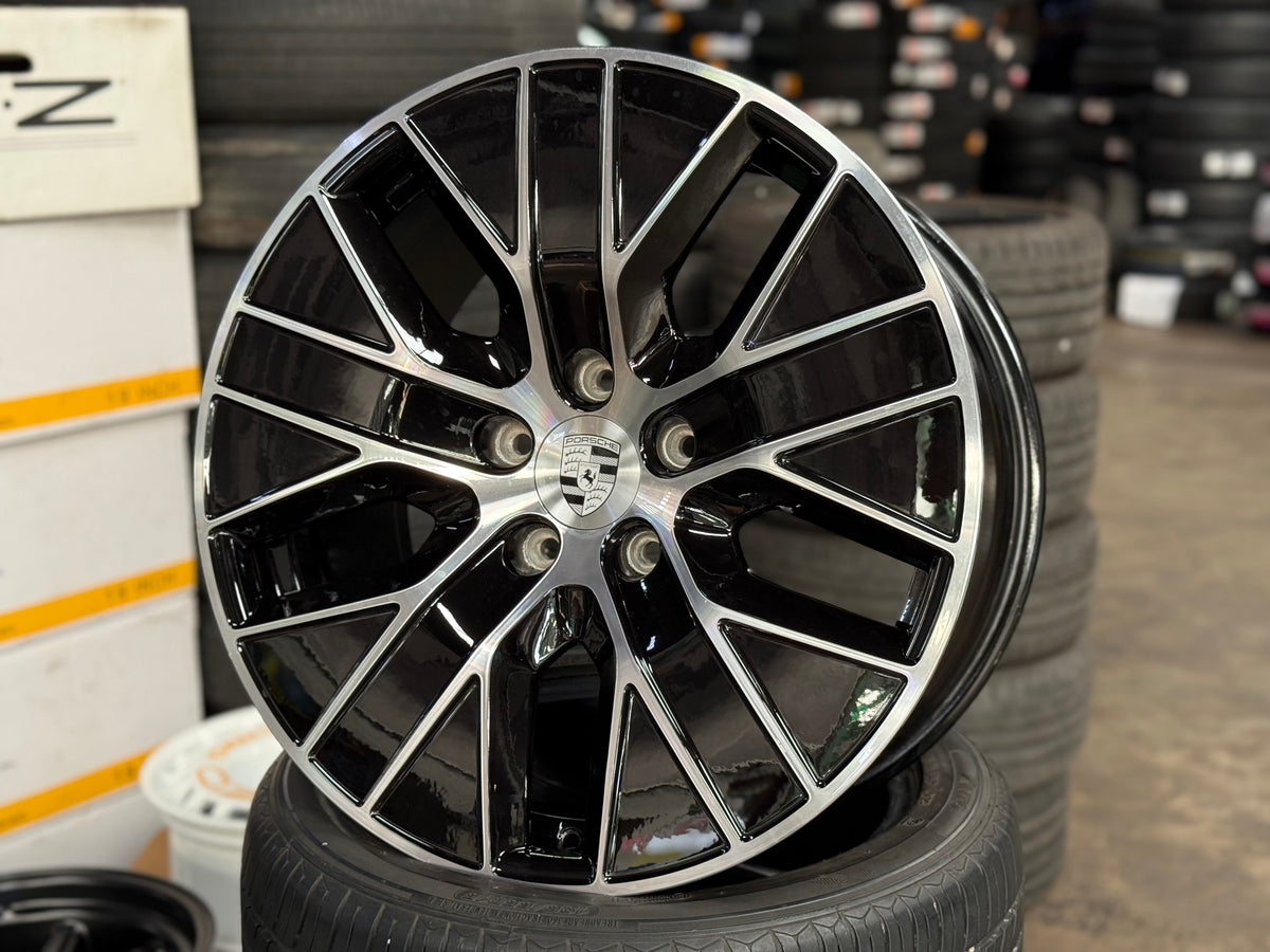 Used Original 20 inch Porsche Macan EV 5x130 (4 pcs)