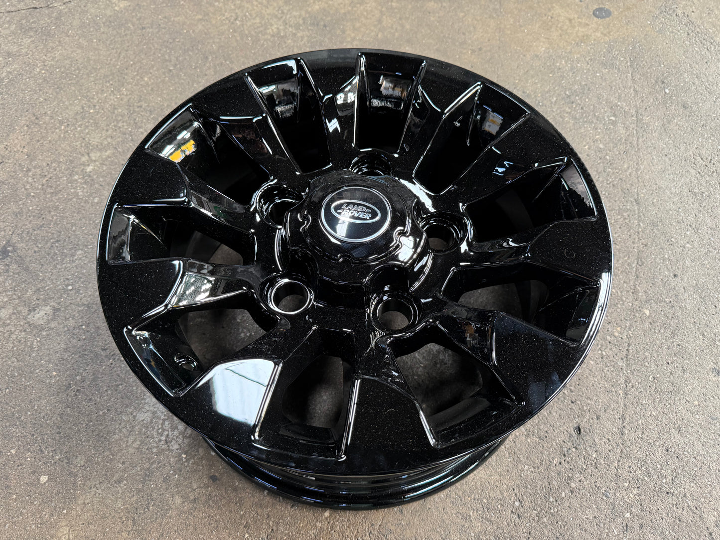 New 16X7 ET+20 CLS Land Rover Defender Sawtooth Rim (5 wheel) Piano Black 5X165 (5 pcs + 20 pcs Nuts)