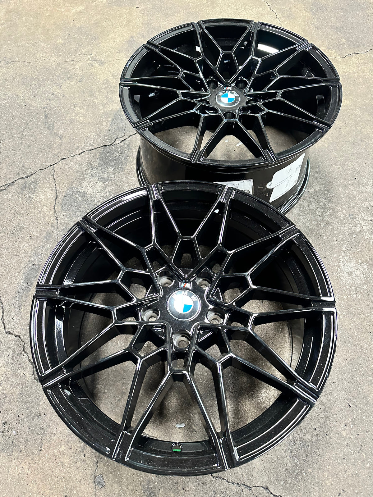 New 18X8J ET32 18X9J ET37 BMW Style 826M (4 wheels) Gloss Black 5X120