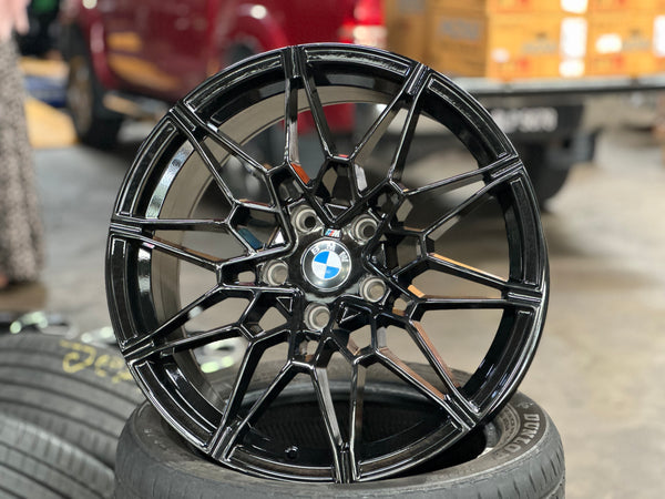 New 18X8J ET32 18X9J ET37 BMW Style 826M (4 wheels) Gloss Black 5X120
