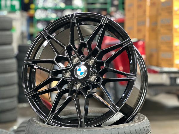 New 18X8J ET32 18X9J ET37 BMW Style 826M (4 wheels) Gloss Black 5X120