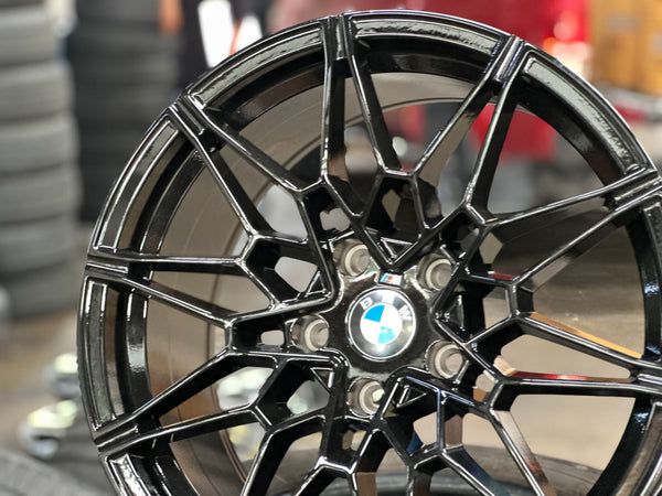 New 18X8J ET32 18X9J ET37 BMW Style 826M (4 wheels) Gloss Black 5X120