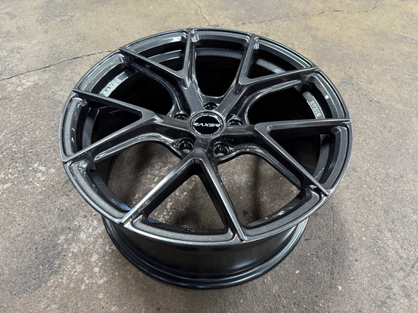 New 18X8.5 ET42 Raxer RTX02 Rim (4 wheel) Dark Graphite 5X114.3