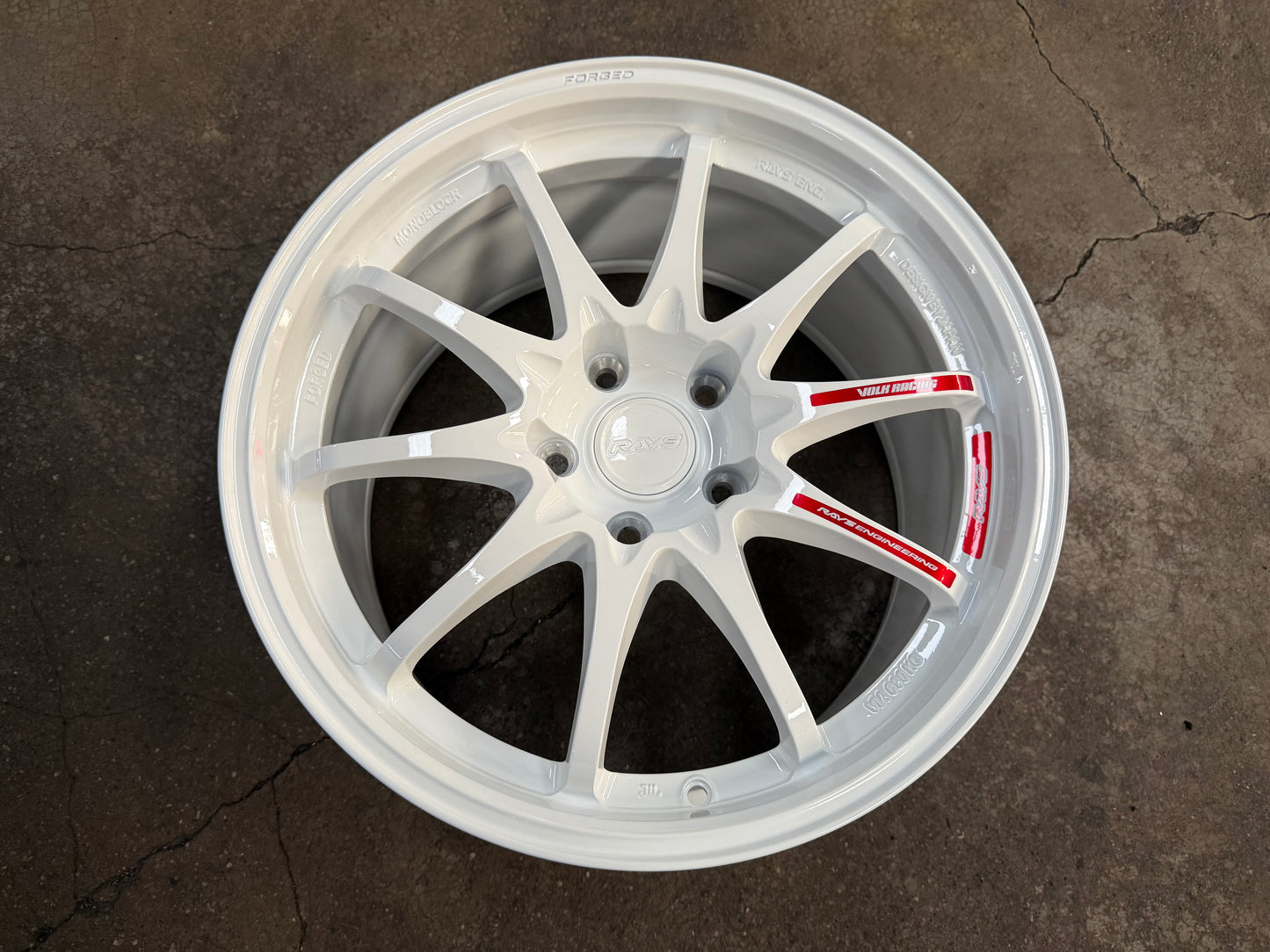 New 18x9.5 ET44 AOW CE28 Club Racer CB64.1 Rim (4 wheel) White 5x120