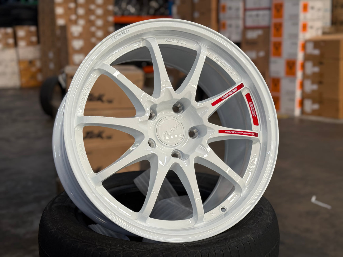 New 18x9.5 ET44 AOW CE28 Club Racer CB64.1 Rim (4 wheel) White 5x120