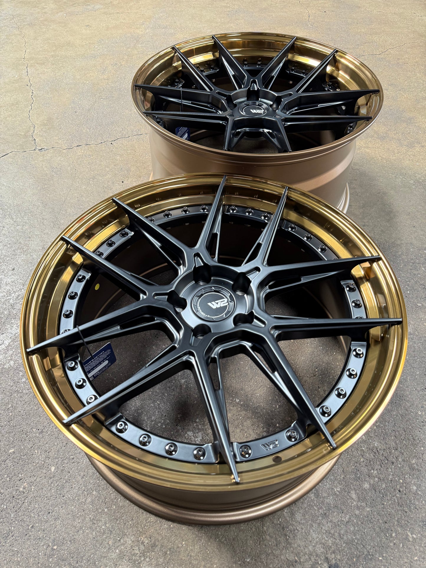New 20x8.5 ET30 20x10 ET40 W2 W2C (4 wheel) 5x112 Black Gold
