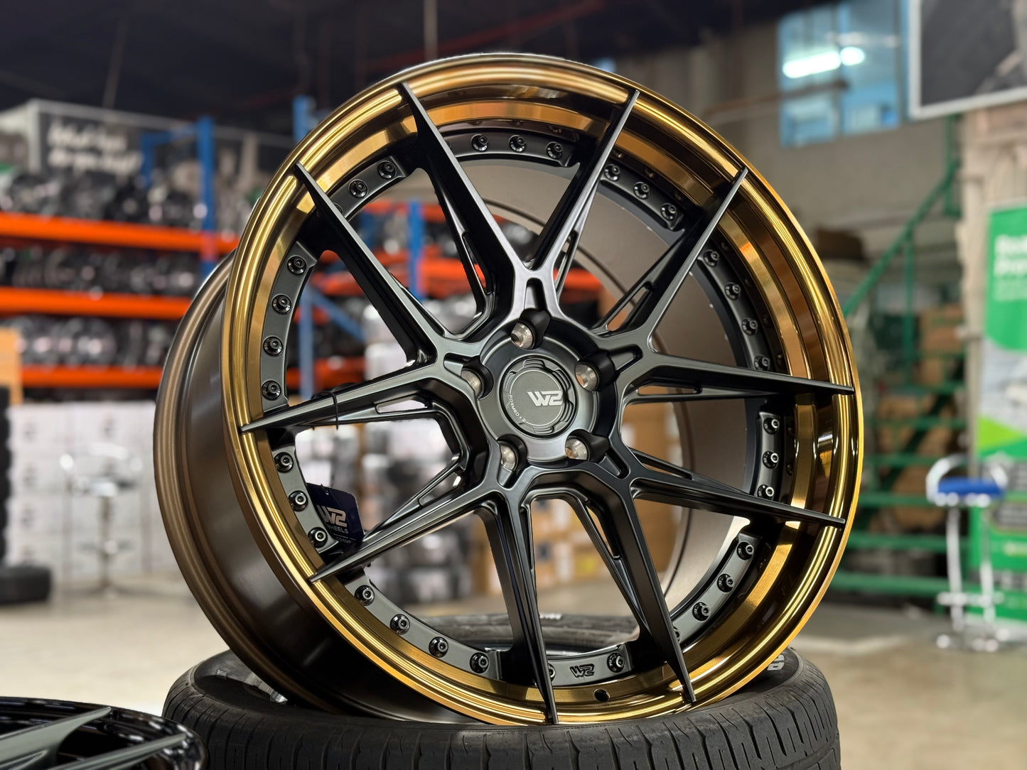 New 20x8.5 ET30 20x10 ET40 W2 W2C (4 wheel) 5x112 Black Gold