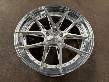 New 20x8.5 ET30 20x10 ET40 W2 Wheel W2C (4 wheel) 5x114.3 Gloss Silver