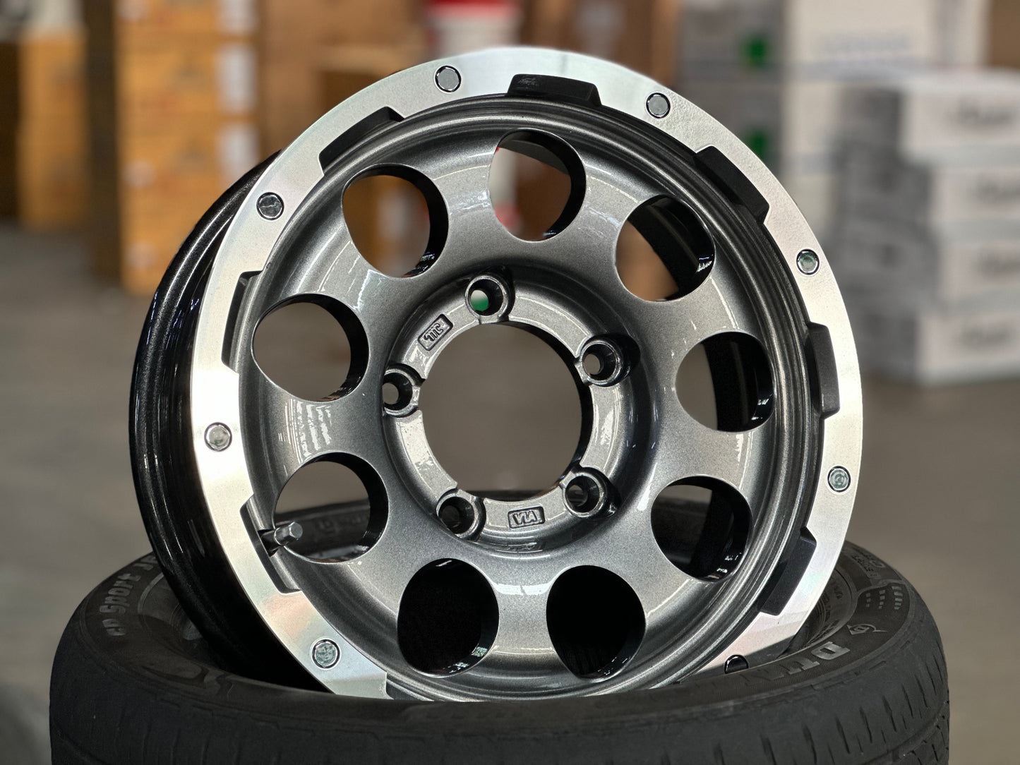 New 15 LEHRMEISTER LMG CS-9 Rim (5 wheel) Gun Metal Polished 5x139.7 (5 pcs)
