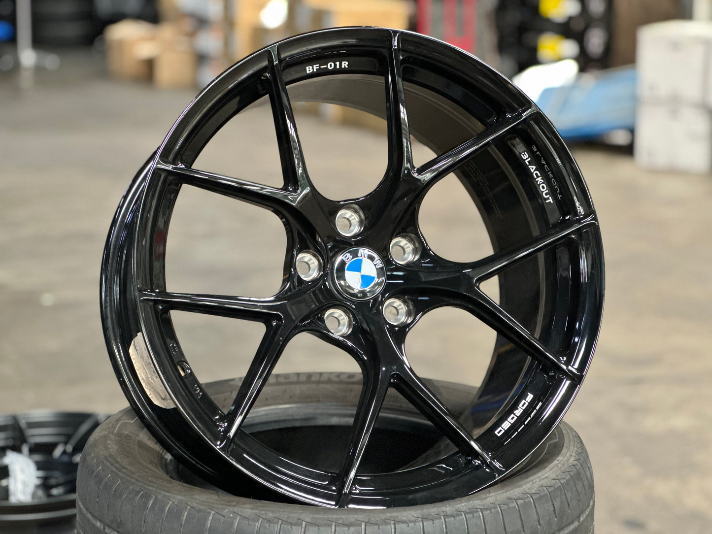 [Bundle] New 18X9.5 ET35 Blackout Forged BMW G20 Black (2 wheel) 5X112