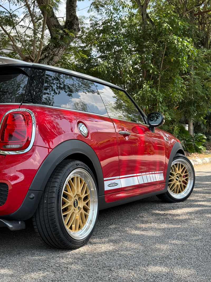 New 18X8 ET38 BBS LM Design Rim (4 wheel) Gloss Gold 5X112
