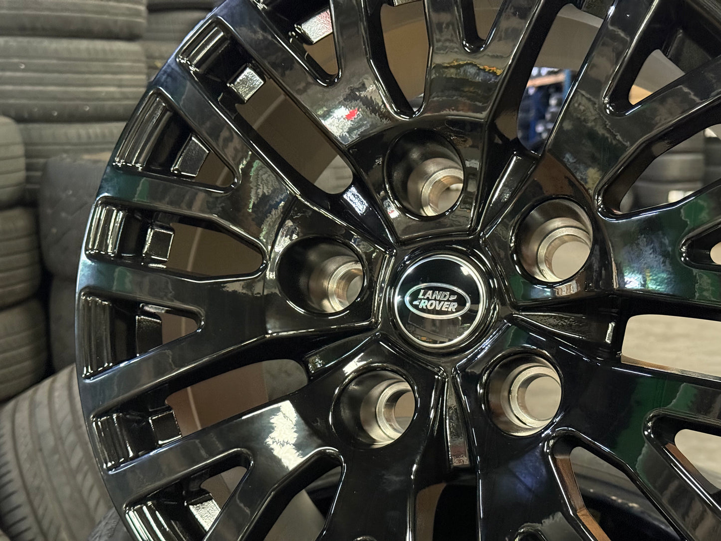 New 18X9 ET0 Land Rover Defender Kahn Design Rim (5 wheel) Gloss Black 5X165