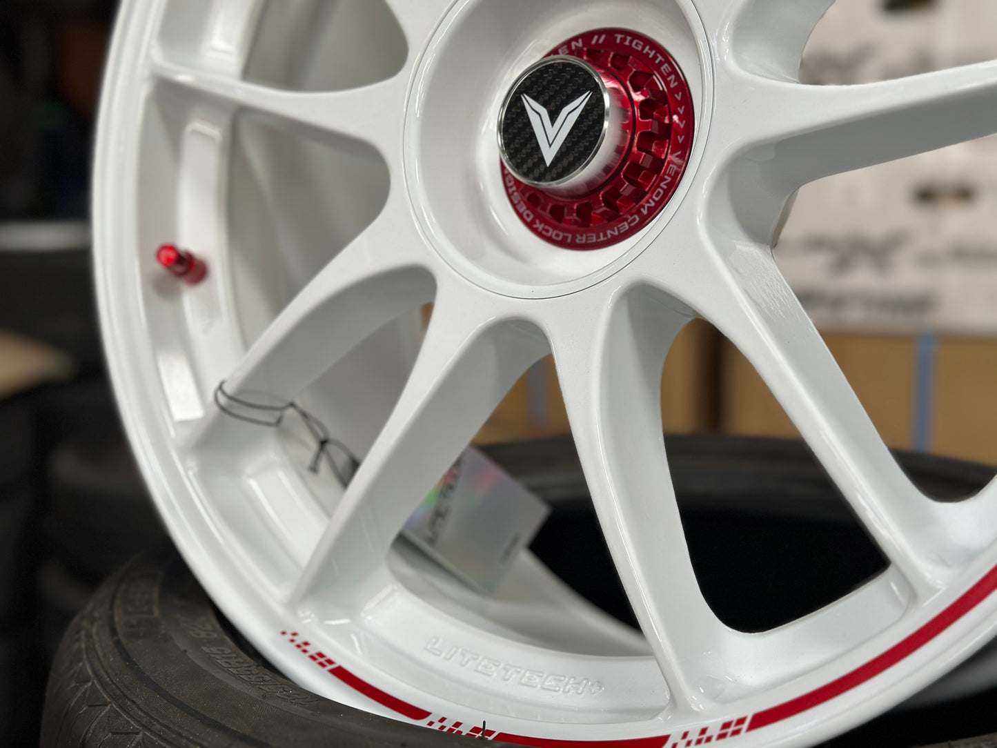 NEW 18x8.5 ET35 Lenso VNK (4 wheel) 5X114.3 White