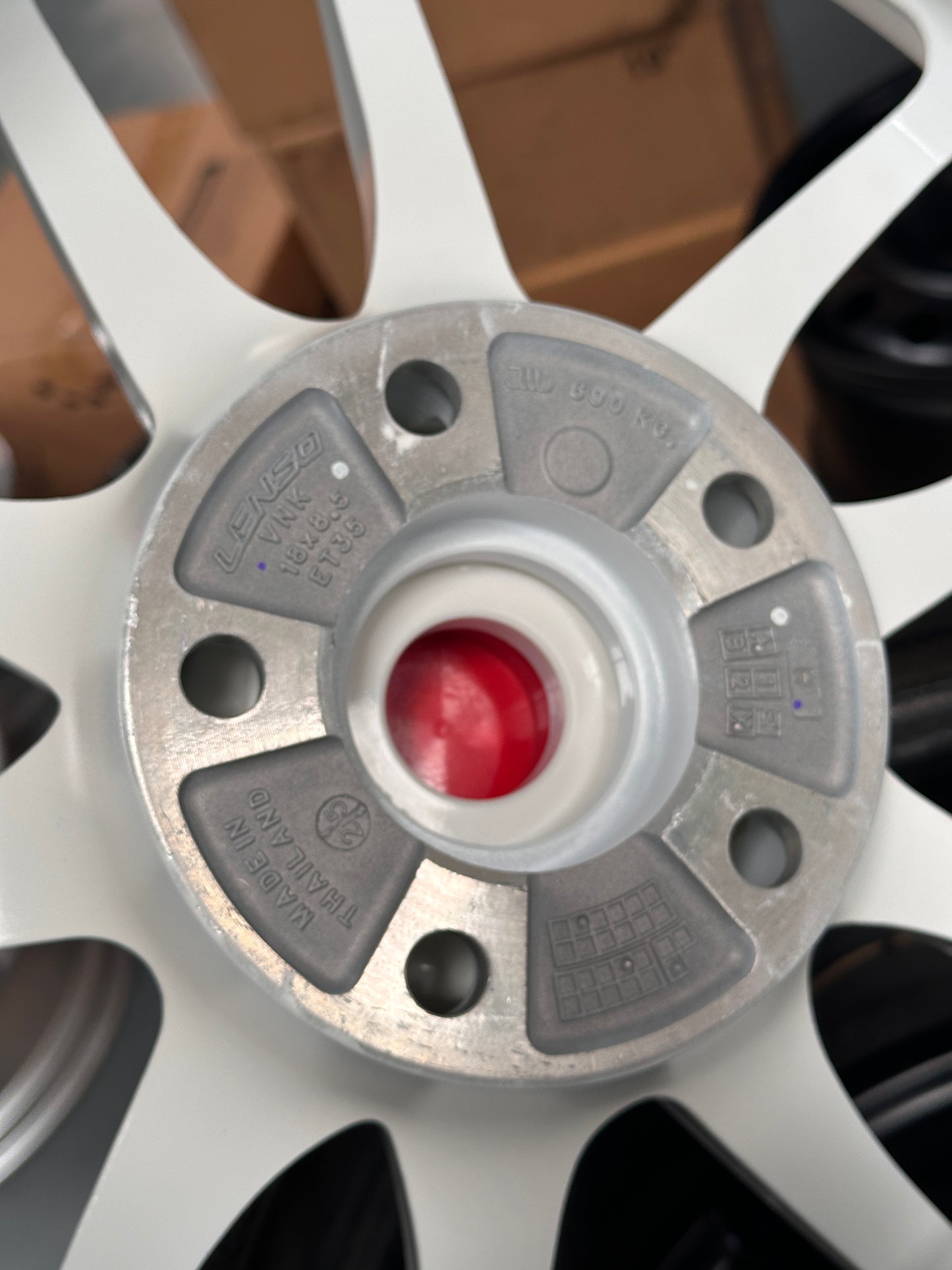 NEW 18x8.5 ET35 Lenso VNK (4 wheel) 5X114.3 White