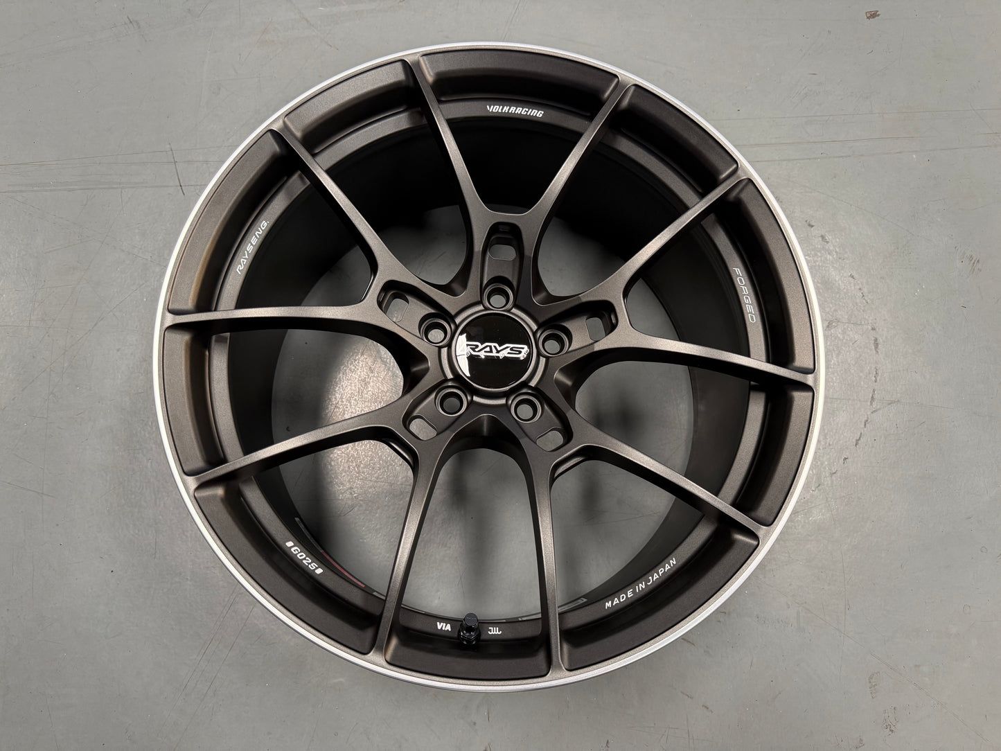 NEW 19X9.5 ET44 Rays Volk Racing G025 Japan (4 wheel) 5X112
