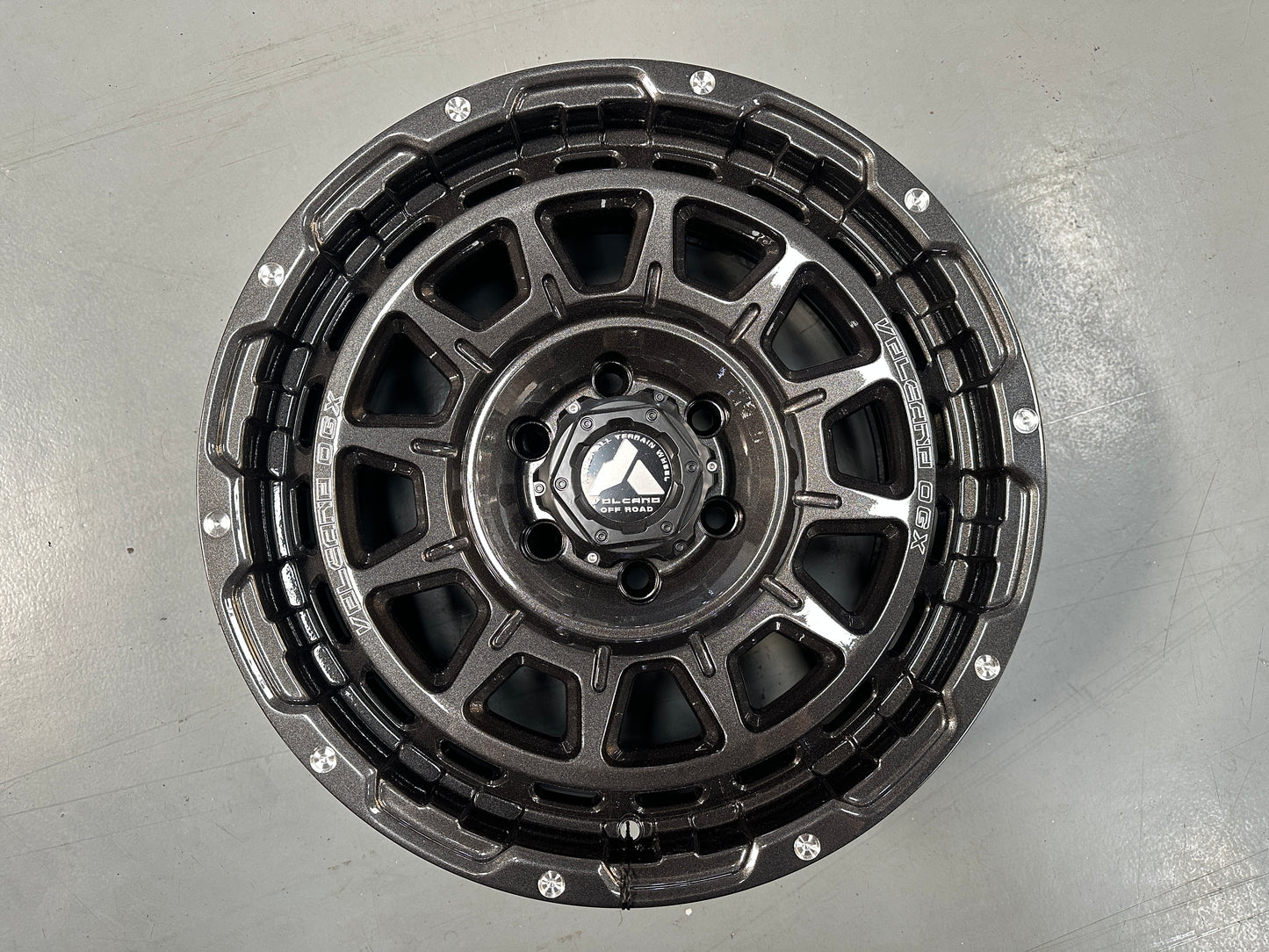 NEW 18X9 ET20 Raxer OGX 6X139.7 (4 wheel) Dark Graphite