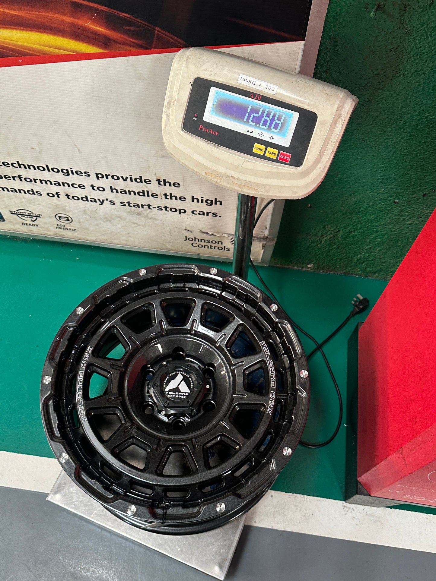 NEW 18X9 ET20 Raxer OGX 6X139.7 (4 wheel) Dark Graphite