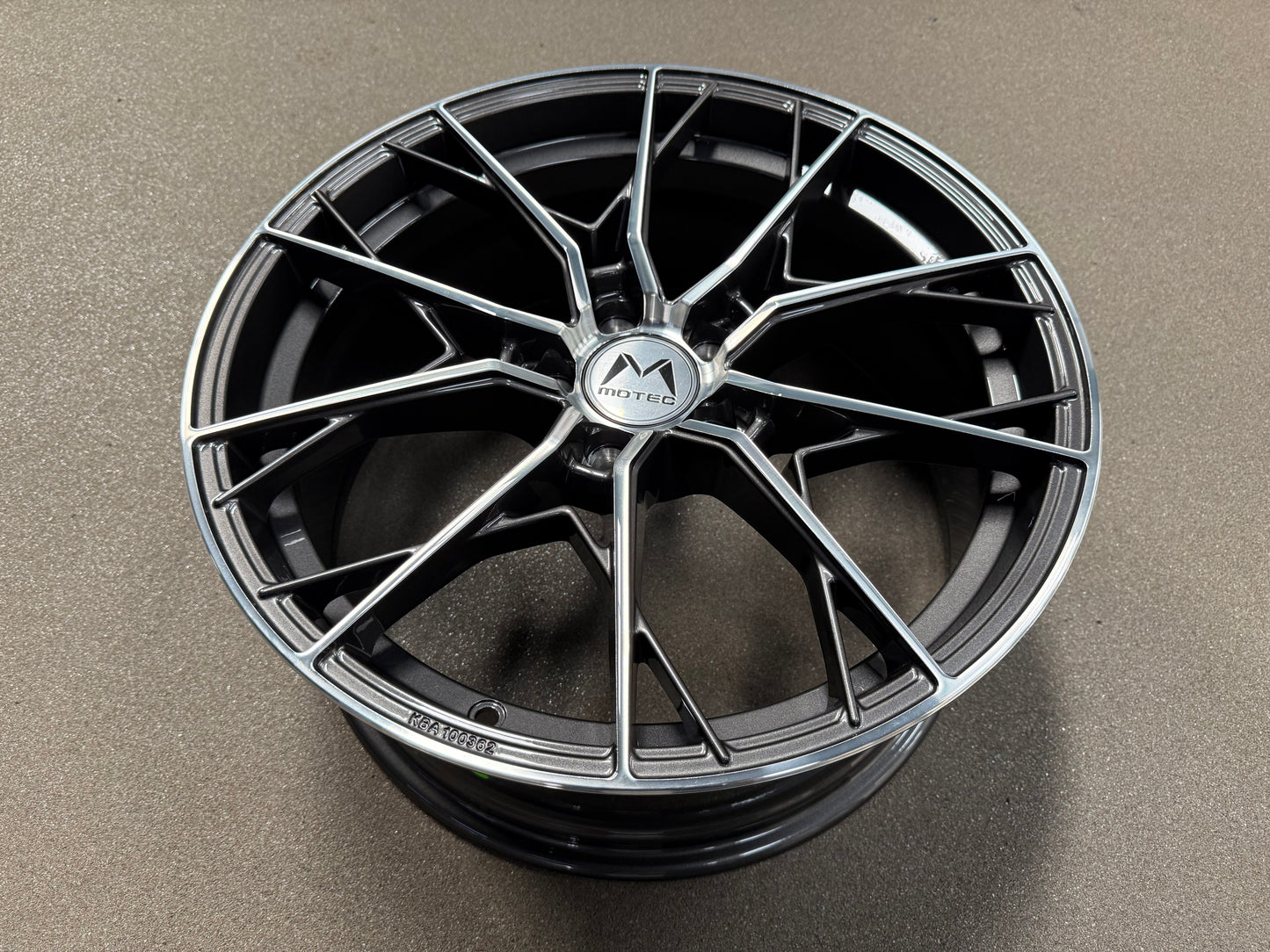 New 19x8.5 ET43 Motec MCR7 Rim (4 wheel) Gun Metal Polished 5x112