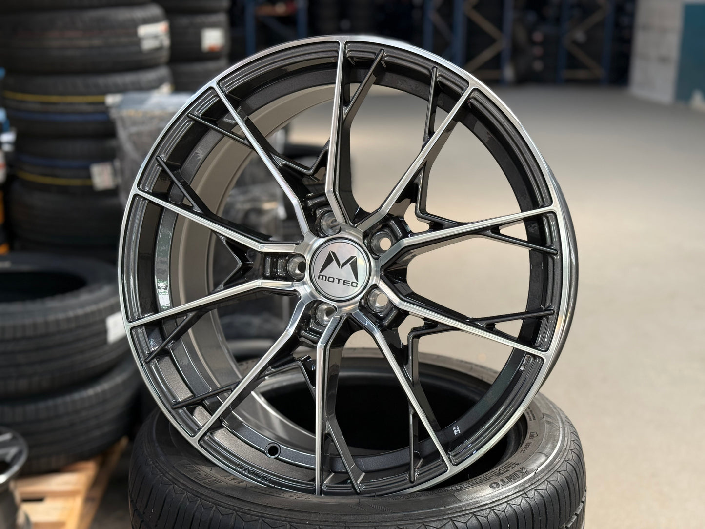 New 19x8.5 ET43 Motec MCR7 Rim (4 wheel) Gun Metal Polished 5x112