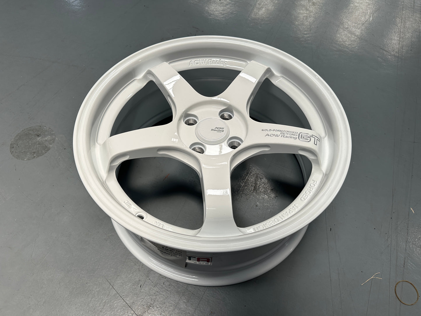 NEW 17X7.5 ET40 AOW GT Flow Formed Rim Racing White 4X100
