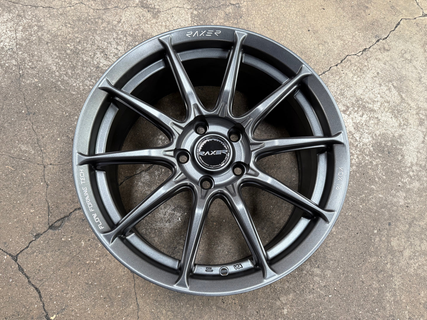 New 17X7.5 ET40 Raxer VOX10 Rim (4 wheel) Gunmetal 5X114.3